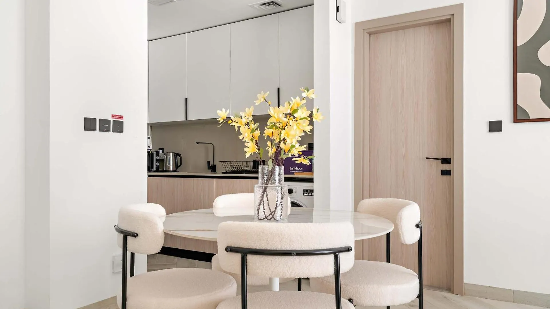 Apartment Silkhaus Urban Chic 1Br In Empire Residence Near Jvc Dubai